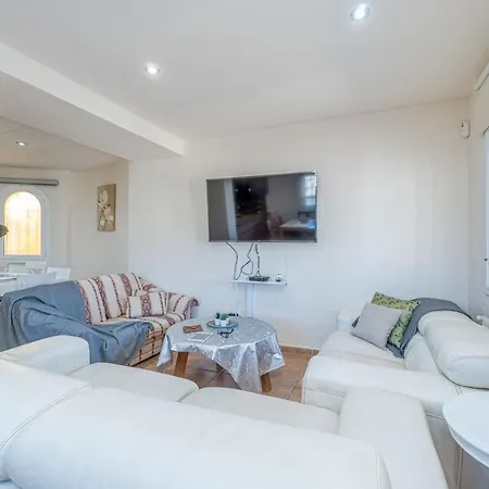 בית נופש Goldhome - Carlit - Casa 9 Habitaciones, Piscina Privada, Sala De Juegos אמפוריבראבה