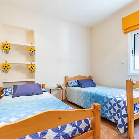 Goldhome - Carlit - Casa 9 Habitaciones, Piscina Privada, Sala De Juegos בית נופש