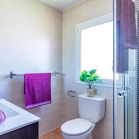בית נופש Goldhome - Carlit - Casa 9 Habitaciones, Piscina Privada, Sala De Juegos אמפוריבראבה